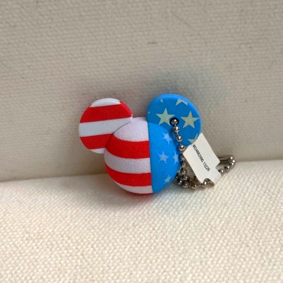 Disney Mickey American Colors Foam Mini Keychain New with Tag - Picture 2 of 2